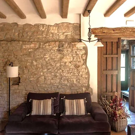 Casa de vacances In Montblanc With Pool